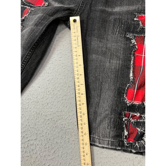 Evolution Mens Distressed Shorts Men Sz 36 Red Plaid Destroyed Patchwork Design - Picture 6 of 8